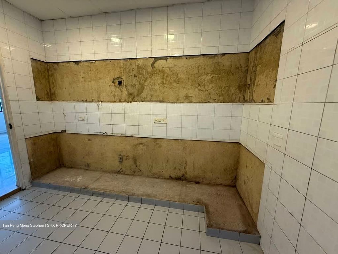 Charlton Corner (D19), Apartment #537578001